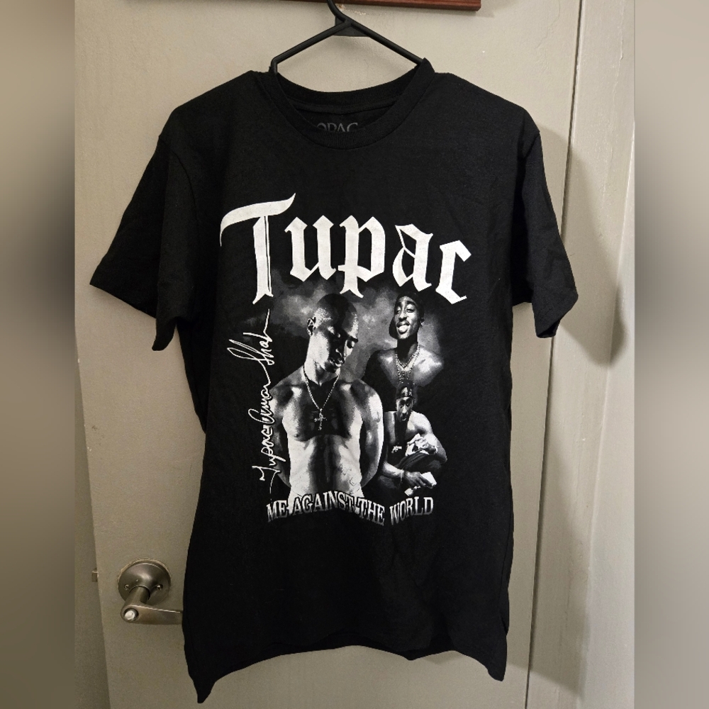 2PAC T Shirt Size Medium New